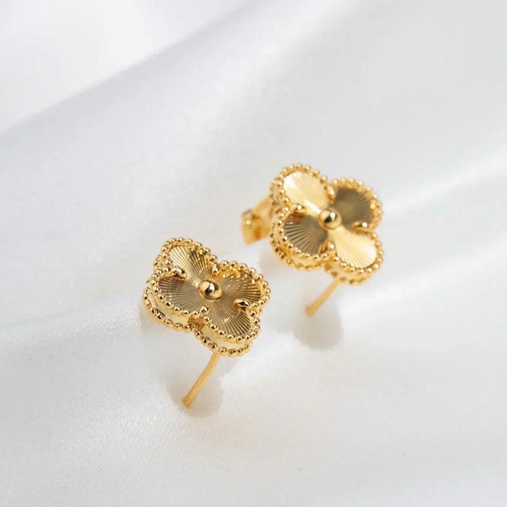 KLEEBLATT OHRRINGE | GOLD